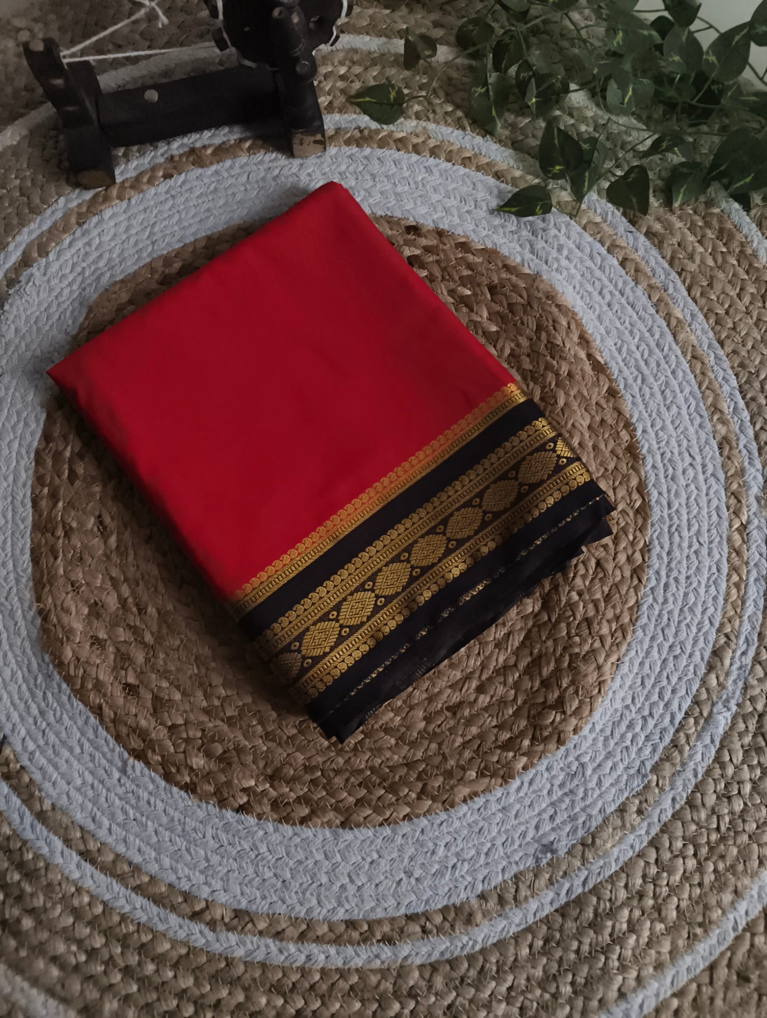Semi mysore crepe silk( Red & black)