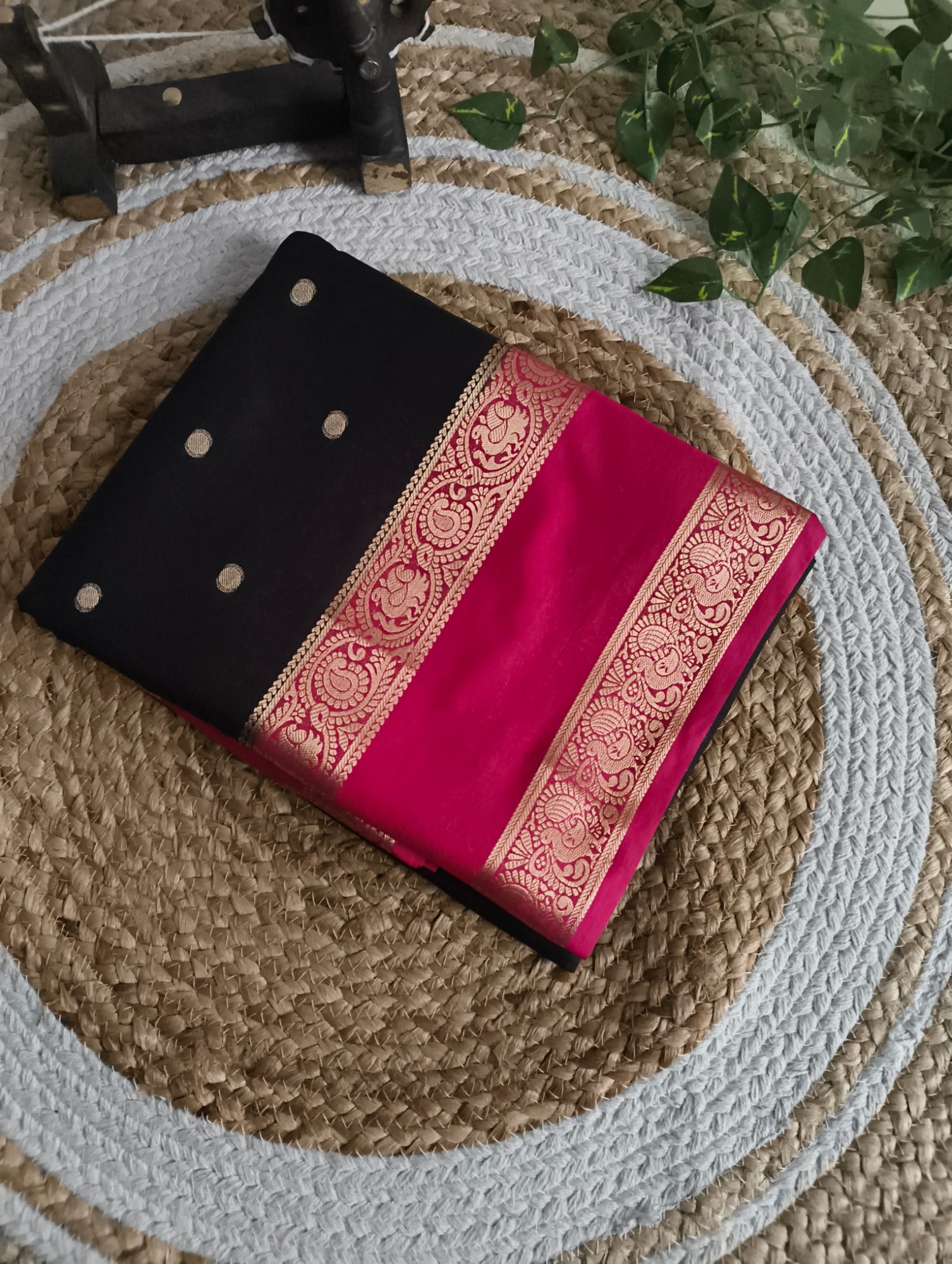 Semi Mysore crepe Silk ( Black Pink ) with mayil buttas
